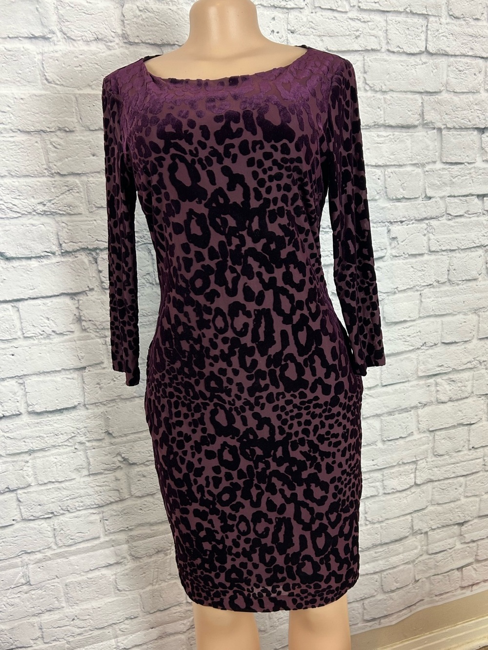Cache Size 10 Purple Burnout Velvet Leopard Animal Print Sheath Dress